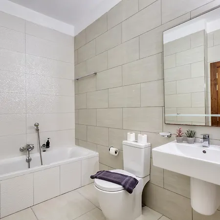 New To The Market - 2br Spacious In Swieqi By Sf Homes Apartment *